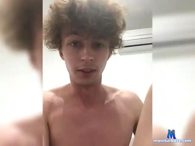 TenderBi bongacams performer male