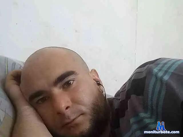 RoyalZhak bongacams performer male