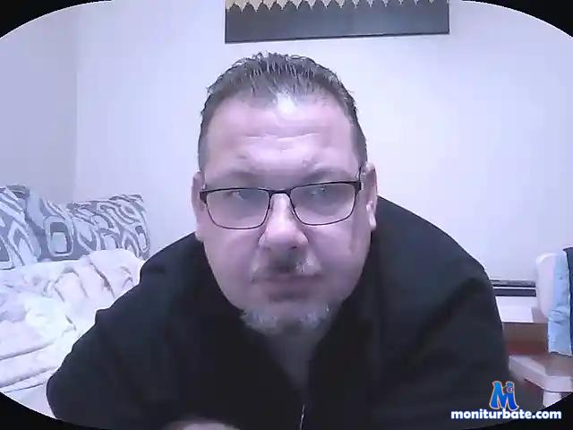 matrixmaster bongacams performer male