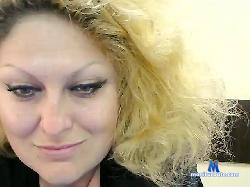 Lolla7 bongacams live cam performer profile