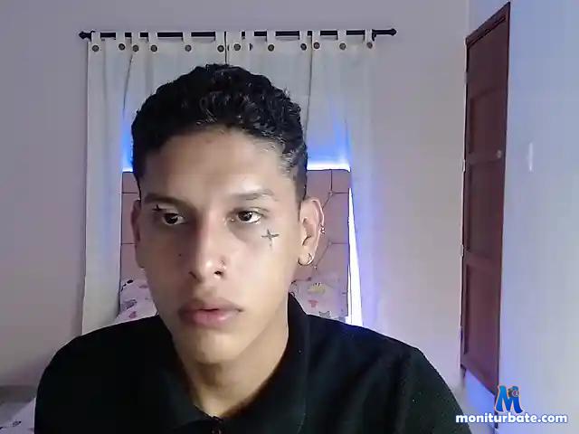 Santiagoxxx bongacams performer male