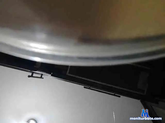 Yr4ika bongacams performer male