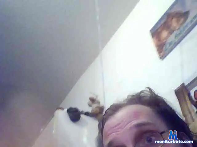 wespe34 bongacams performer male