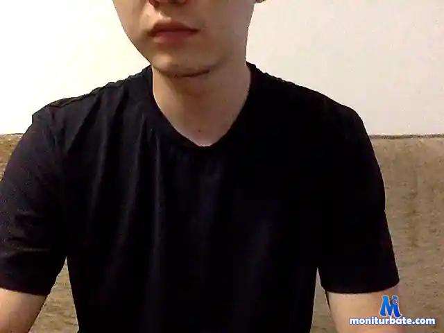 ron-19-1 bongacams performer male