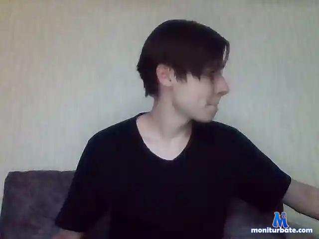 Young777-1 bongacams performer male