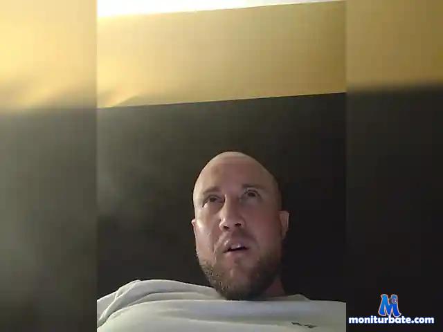 CDaddie26 bongacams performer male