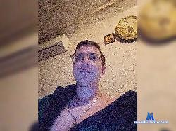 2BoyStrangers bongacams live cam performer profile