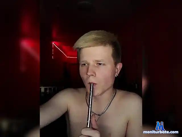 LGBTdanik bongacams performer male