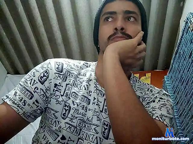 theboy020304 bongacams performer male