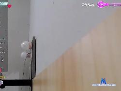 QueenGiamoore bongacams live cam performer profile