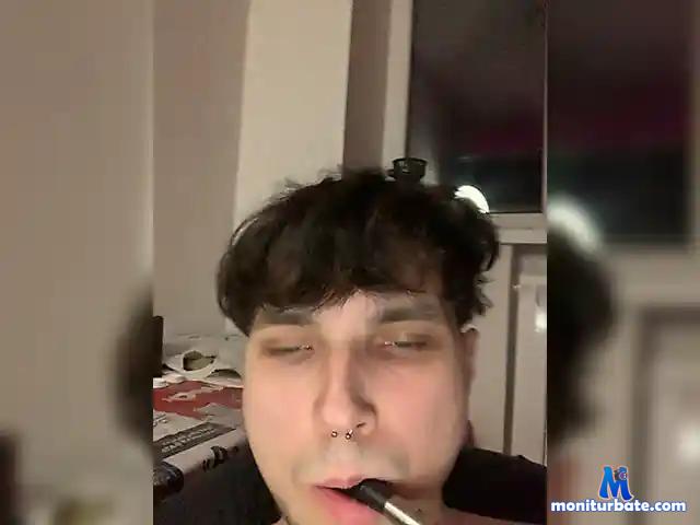onlymoscow bongacams performer male