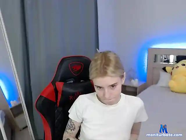 nika-coy bongacams performer female