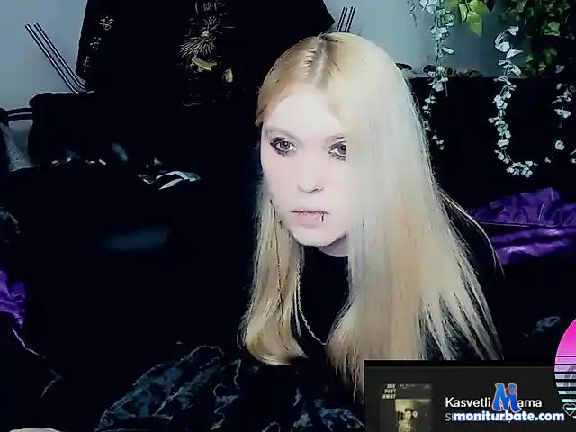 Blacklimoon bongacams performer shemale