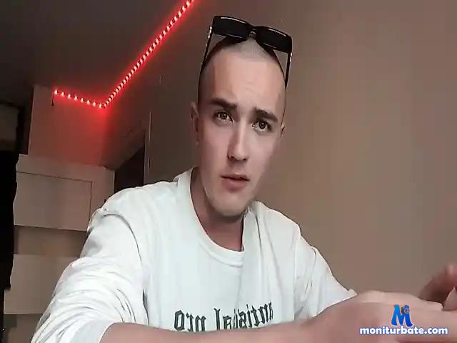 TvoiSluga582 bongacams performer male