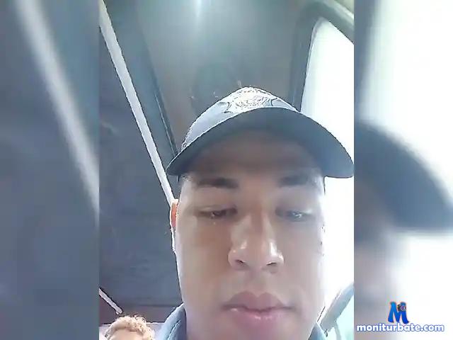 YORMANJIMENEZ bongacams performer male