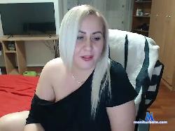 BlondeElla bongacams live cam performer profile