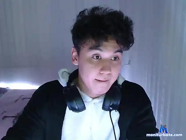 Kioria bongacams performer male