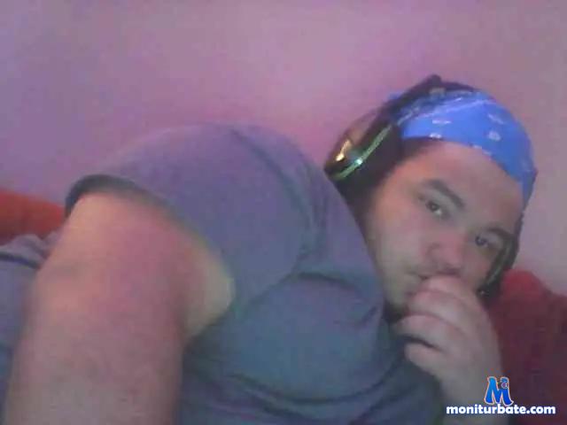 maui2020 bongacams performer male