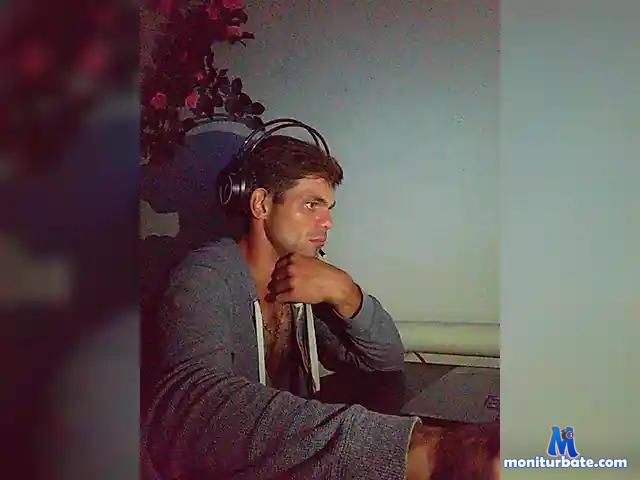 Vetl1992 bongacams performer male