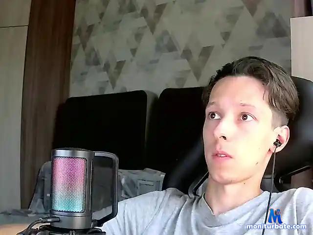 ChiliBlade bongacams performer male