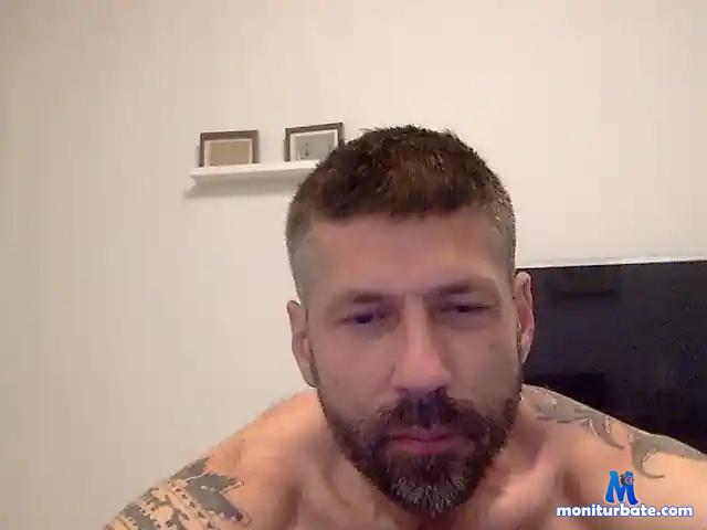eivan97 bongacams performer male