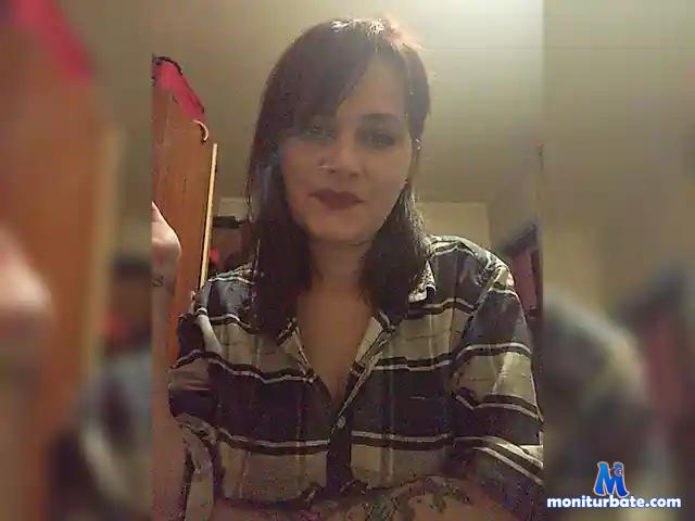 CarlyLovely bongacams performer female