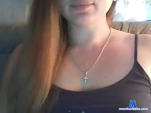 Cristalllll bongacams performer female
