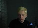 wearlessboi bongacams livecam show performer room profile