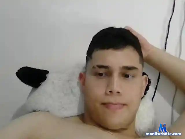 emanuel8311 bongacams performer male