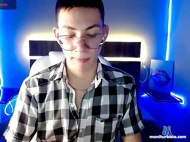 leonardMiilan bongacams performer male