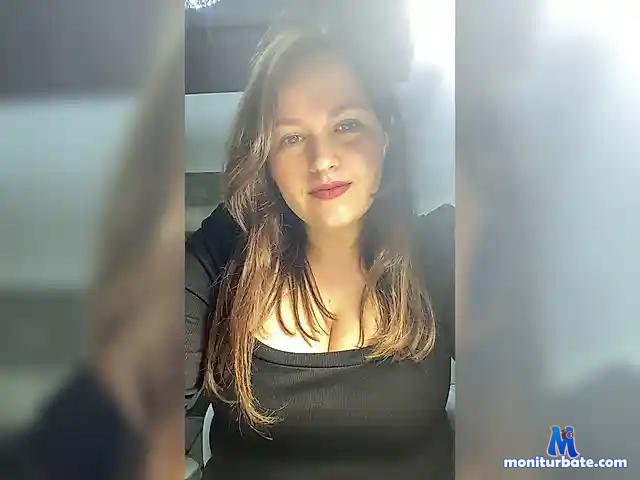 Crazywooooman bongacams performer female