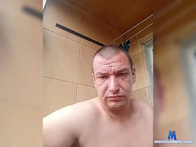 dezertyr1 bongacams performer male