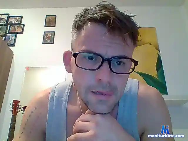 xdirtyTOYboyx bongacams performer male