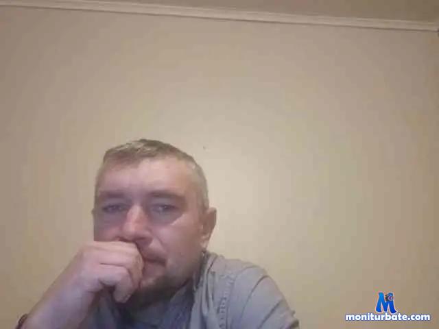 ArchiQRedhot bongacams performer male