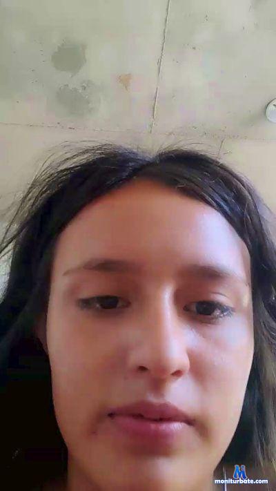 Laura_bunny cam4 bicurious performer from Republic of Colombia siqurt bdsm nequi anal masturbation juguete 