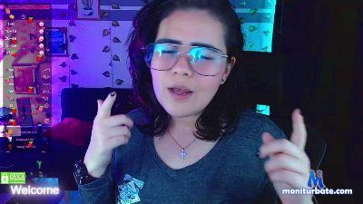 Camillaa_ cam4 straight performer from Republic of Maldives pussy squirt masturbation taboo C2C spanking amateur 