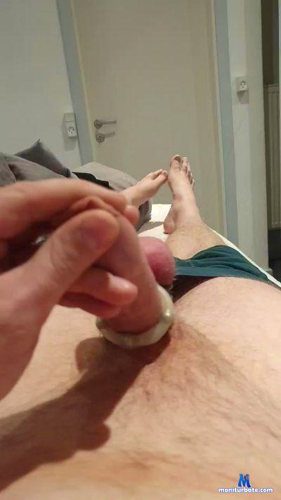 jazz2222 cam4 bicurious performer from Kingdom of Denmark  