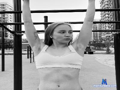 EdwinaHarvison cam4 bisexual performer from Kingdom of Denmark  