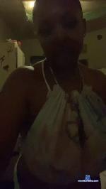 Vikki_Peach cam4 livecam show performer room profile