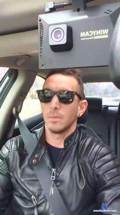 luchhenri85 cam4 straight performer from United States of America  