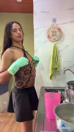 BabyGirlGrrr cam4 live cam performer profile