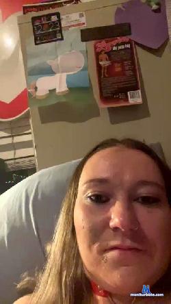 CCluv cam4 live cam performer profile