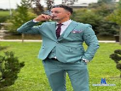 LuckyMaster4u cam4 live cam performer profile