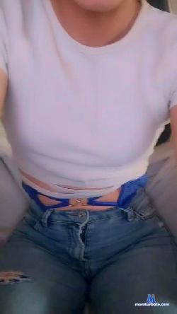 Queenmaive cam4 live cam performer profile