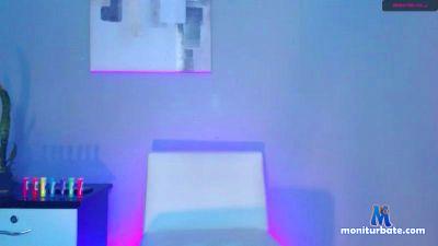 SantyKingx cam4 bisexual performer from Republic of Colombia feet daddy young muscle livetouch bigcock rollthedice 