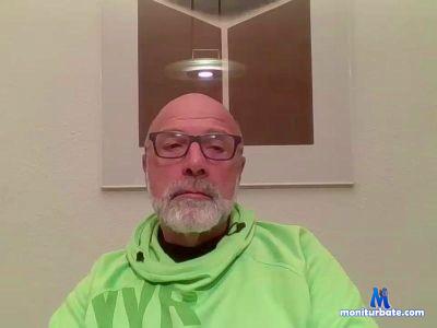 jjose12 cam4 bisexual performer from Kingdom of Spain  