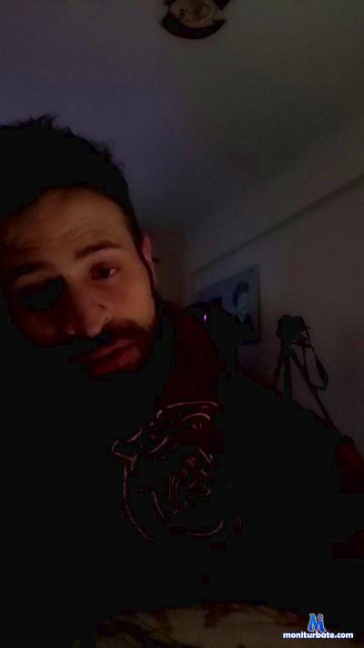 tio_bubu cam4 bisexual performer from Portuguese Republic  
