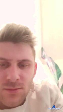 Faurdenis94 cam4 live cam performer profile