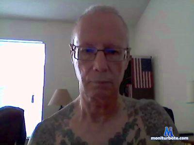 HappyGuy21 cam4 gay performer from United States of America  