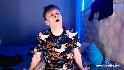Heenryy_ cam4 gay performer from Republic of Poland bigcock cum uncut twink lovense 